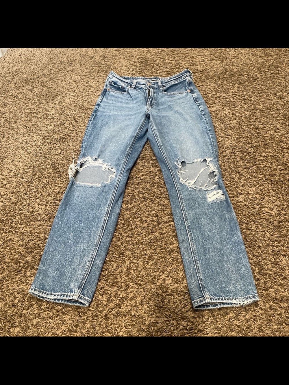 American Eagle striged Mom jeans size 6 regular